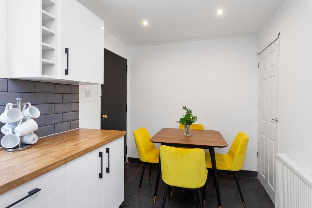 Villa Stylish 3 Bed Edinburgh Abode - Parking And Garden Extérieur photo